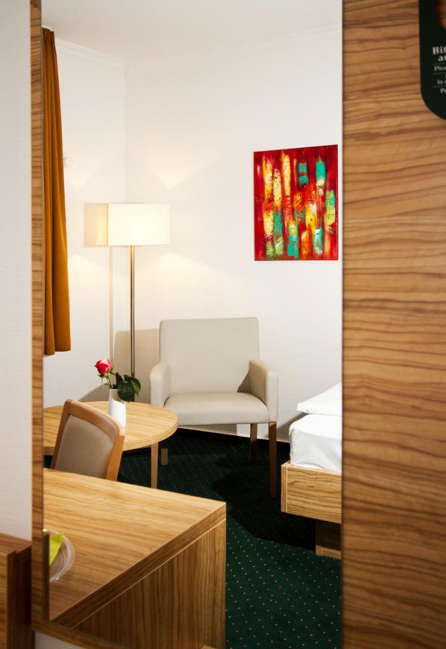 Hotel Schaper เซลเลอ ภายนอก รูปภาพ