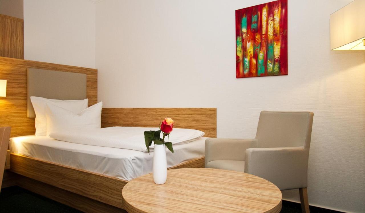 Hotel Schaper เซลเลอ ภายนอก รูปภาพ